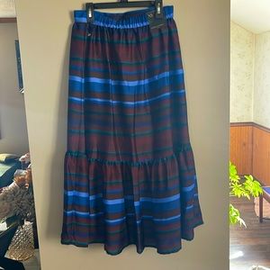 Banana Republic SZ XS Blue and Maroon